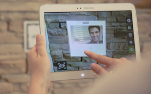 Fermax For Real App foto met tablet